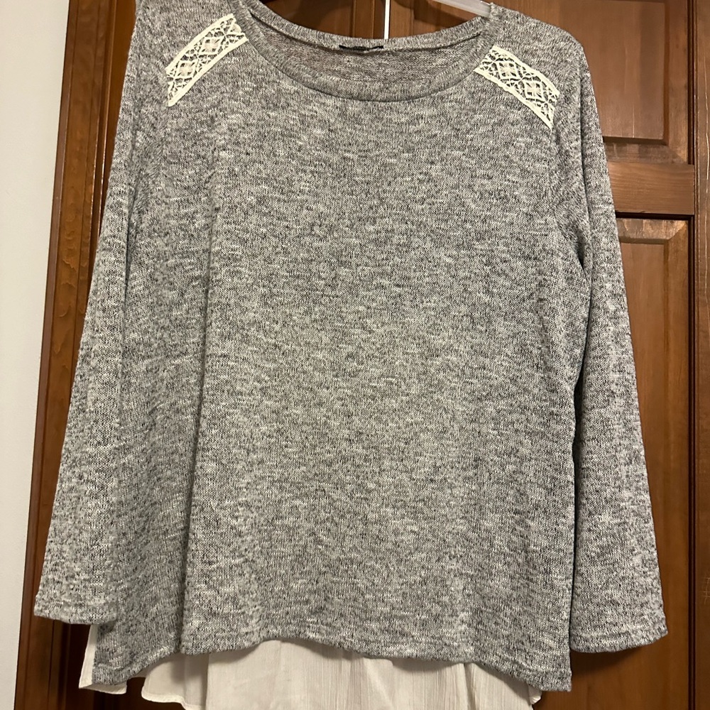 Gorgeous sweater from paper moon